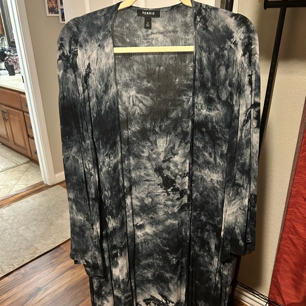 torrid Black & Gray Tie-Dye Open Cardigan